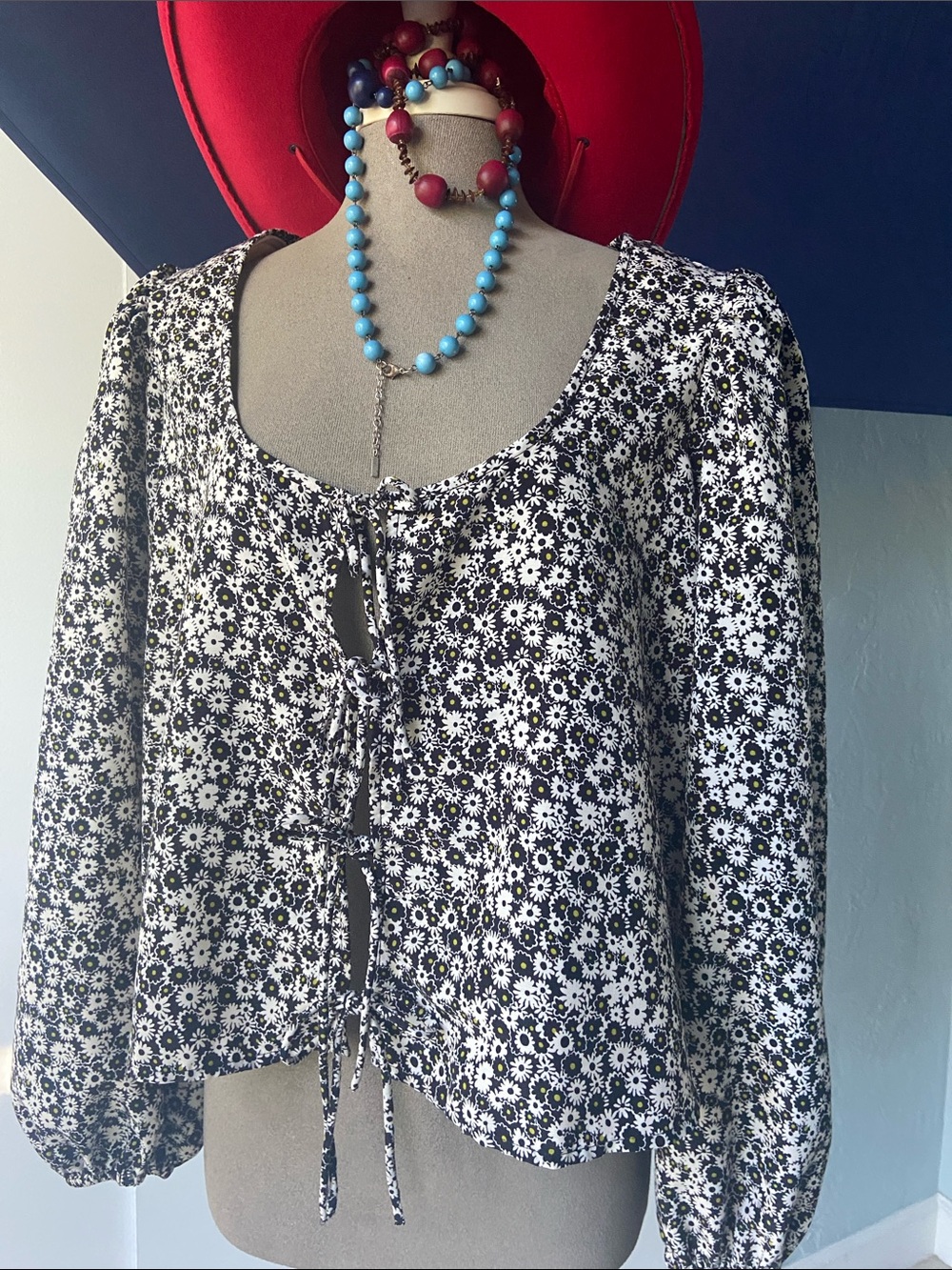 Levi's Black & White Floral Tie-Front Puff Sleeve Blouse